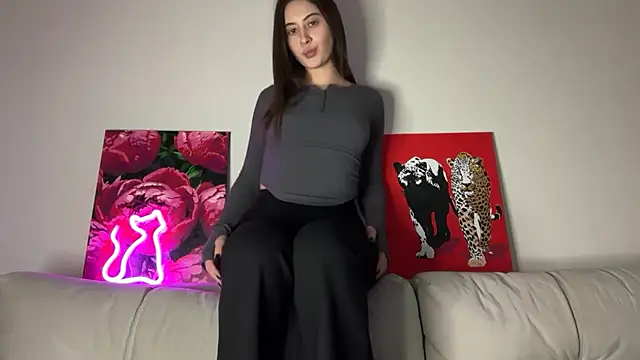 StellarAlice online show from 05/03/26, 06:00