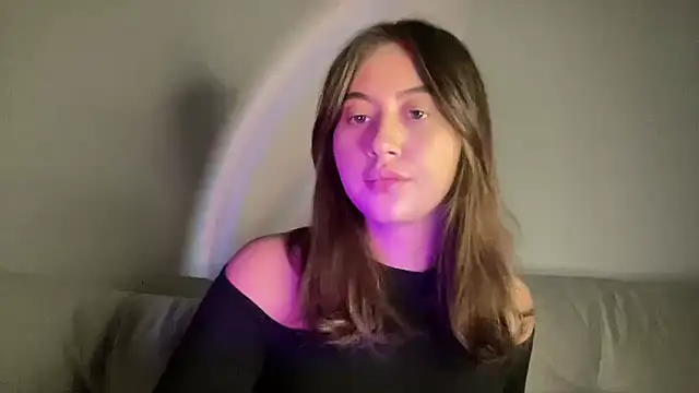 StellarAlice online show from 10/26/25, 06:08