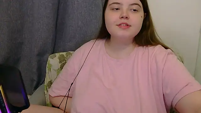 brattyprincessemma online show from 10/31/25, 07:54