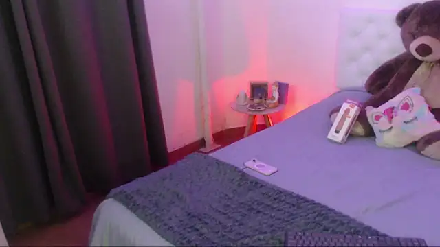 kylie444  online show from 11/07/25, 01:21