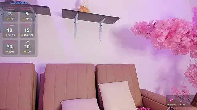 Doll Isa  online show from 12/22/25, 06:52