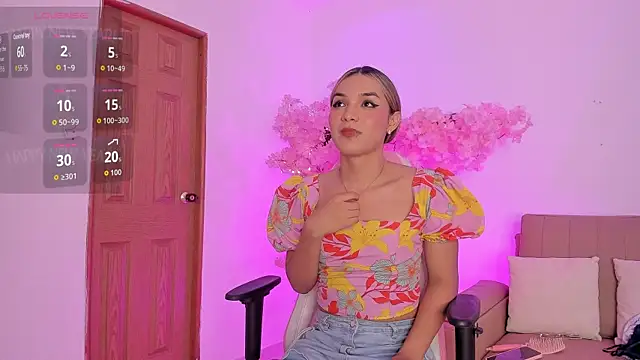 Doll Isa  online show from 01/07/26, 06:13