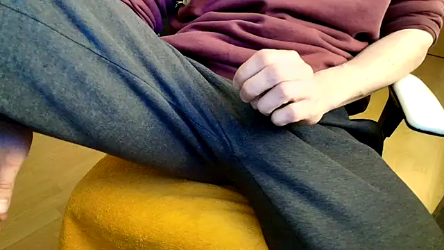 Breezydicksn online show from 04/09/26, 08:37