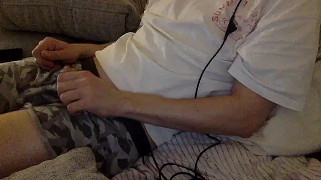 Breezydicksn online show from 11/13/25, 09:30