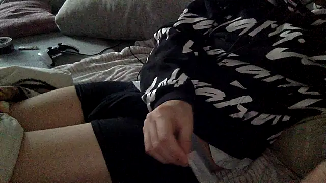 Breezydicksn online show from 10/28/25, 03:44