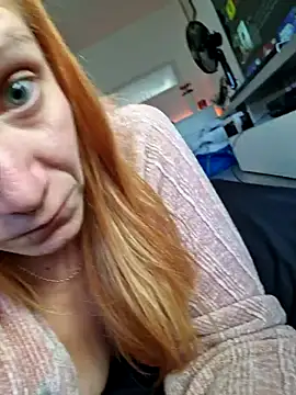 Snapshot of NibbleSweetie chatting on 10/11/25, 01:23 NibbleSweetie online show from 10/11/25, 01:23