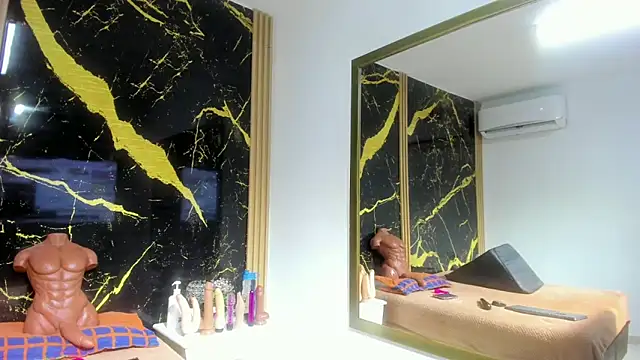 AdrianaVegga online show from 02/18/26, 03:15