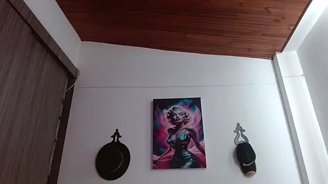 Crystal Star  online show from 04/10/26, 01:51