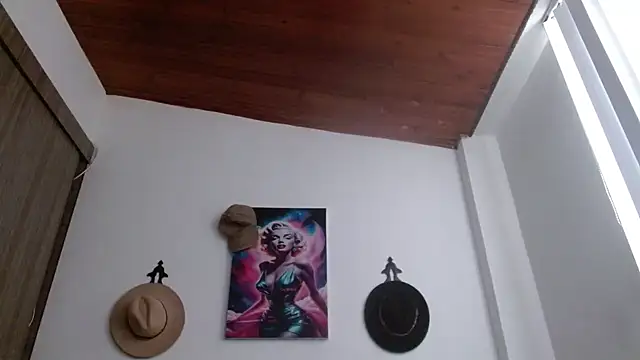 Crystal Star  online show from 02/25/26, 11:54