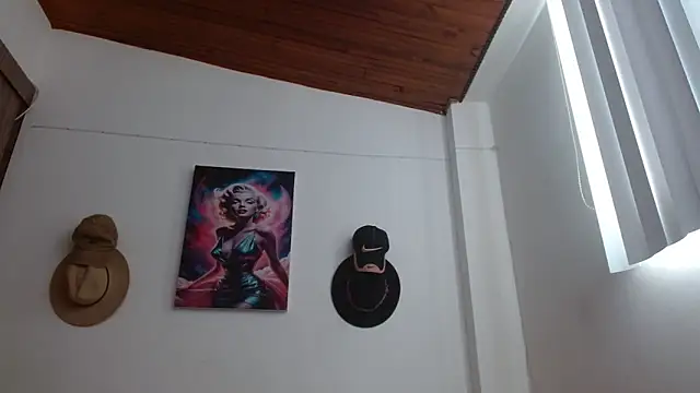 Crystal Star  online show from 03/20/26, 01:23