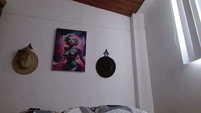 Crystal Star  online show from 03/13/26, 11:59