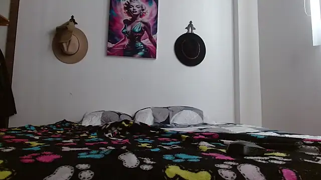 Crystal Star  online show from 03/02/26, 02:35