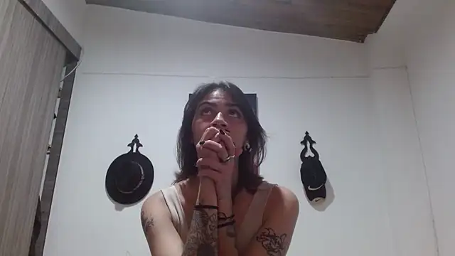 Crystal Star  online show from 04/10/26, 01:45