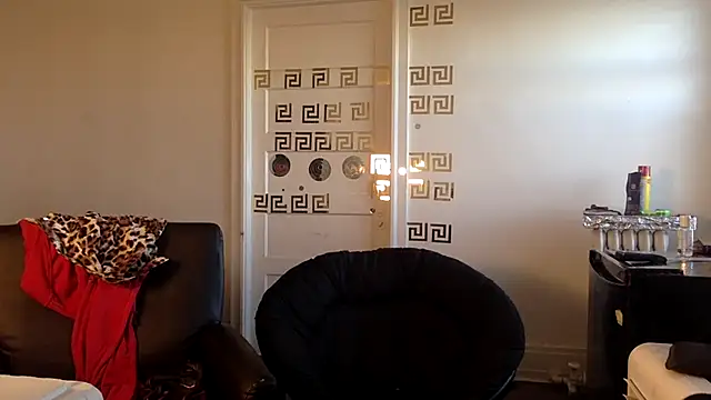 Diodre Benyoon online show from 04/15/26, 01:33