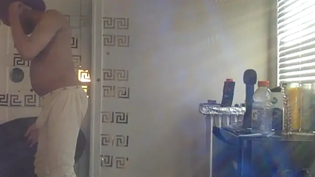 Diodre Benyoon online show from 04/20/26, 03:02