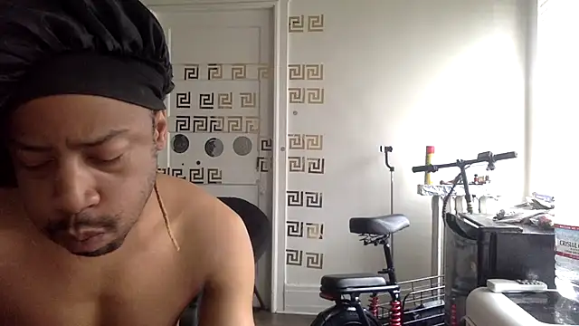 Diodre Benyoon online show from 06/17/26, 03:44