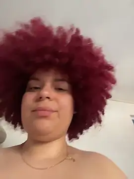 Snapshot of Enyagleam_ chatting on 10/27/25, 09:16 Enyagleam online show from 10/27/25, 09:16