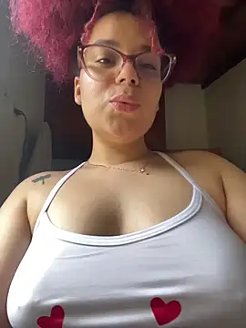 Snapshot of Enyagleam_ chatting on 12/14/25, 09:31 Enyagleam online show from 12/14/25, 09:31