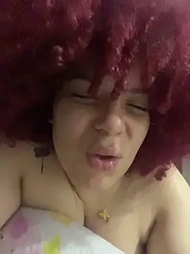 Snapshot of Enyagleam_ chatting on 12/20/25, 02:36 Enyagleam online show from 12/20/25, 02:36