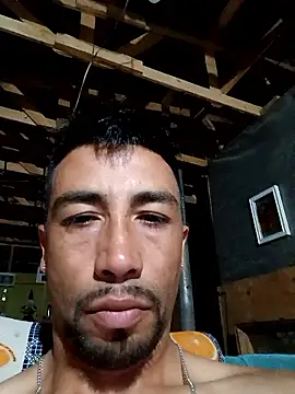 Snapshot of lakiste69-35 chatting on 03/01/26, 02:00 lakiste69-35 online show from 03/01/26, 02:00