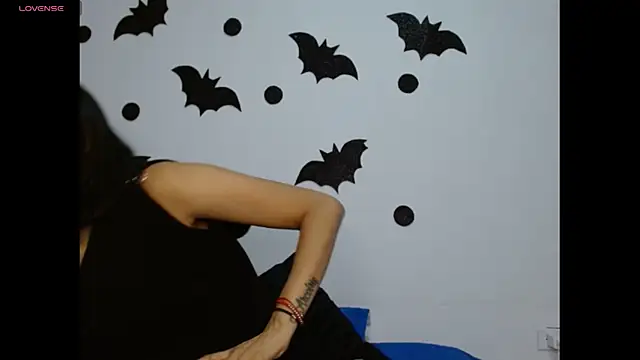 Gia Lee online show from 10/29/25, 02:54