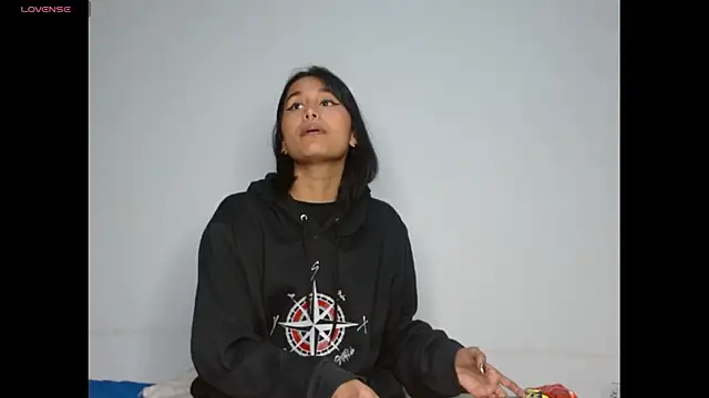 Gia Lee online show from 01/08/26, 03:23