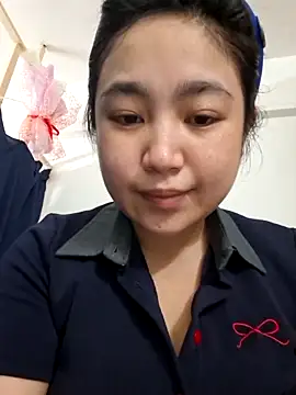 Minn-cute online show from 04/05/26, 03:02