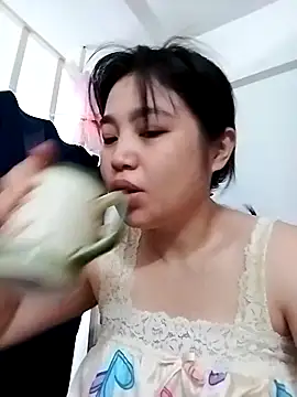 Minn-cute online show from 05/03/26, 02:49