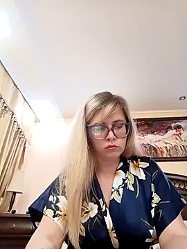 Crystal00Girl online show from 10/28/25, 10:20