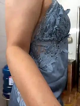 July-Asian online show from 11/03/25, 10:30