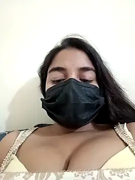 Little toy girl online show from 03/29/26, 09:55