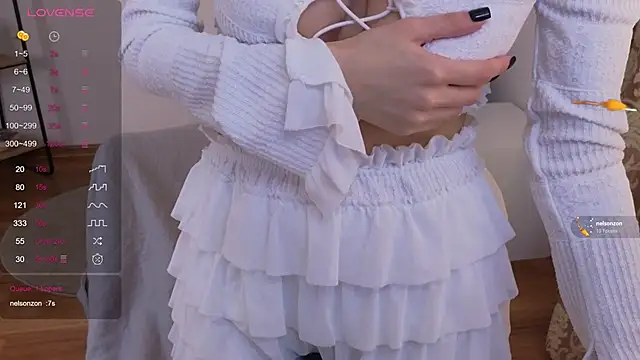 Sonia Jones online show from 11/30/25, 02:29