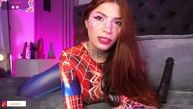 dreamleah  online show from 12/21/25, 04:36