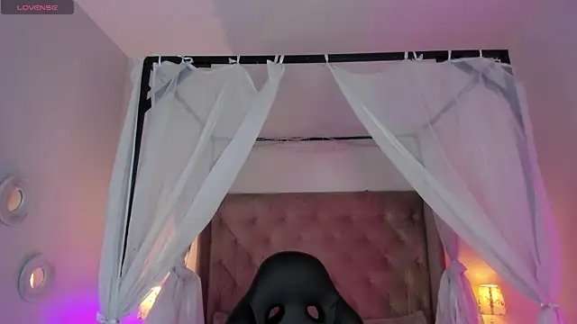 dreamleah  online show from 07/15/26, 11:12