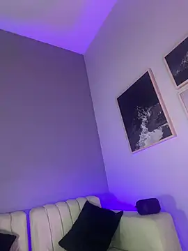 dreamleah  online show from 03/08/26, 02:04