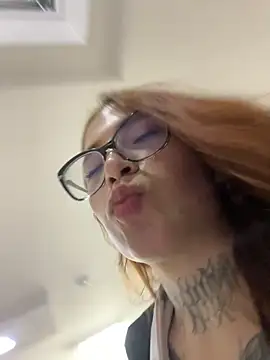 dreamleah  online show from 05/11/26, 11:57
