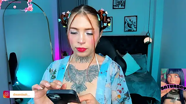 dreamleah  online show from 01/17/26, 05:22