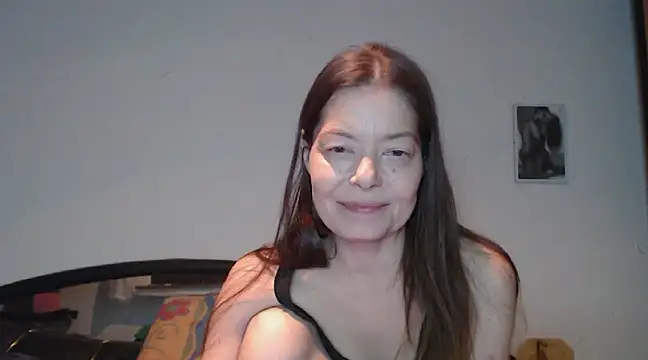 Snapshot of SexySarah177 chatting on 01/17/25, 10:12 SexySarah177 online show from 01/17/25, 10:12