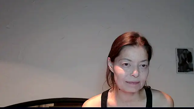 Snapshot of SexySarah177 chatting on 12/04/24, 09:29 SexySarah177 online show from 12/04/24, 09:29