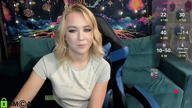 CrystalGirl99 online show from 12/22/25, 07:41