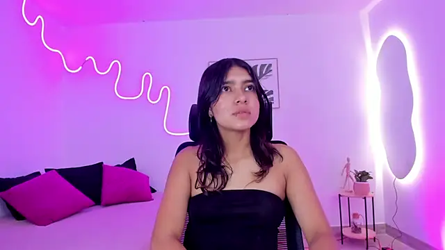 Cherrydollxx online show from 09/23/25, 12:01