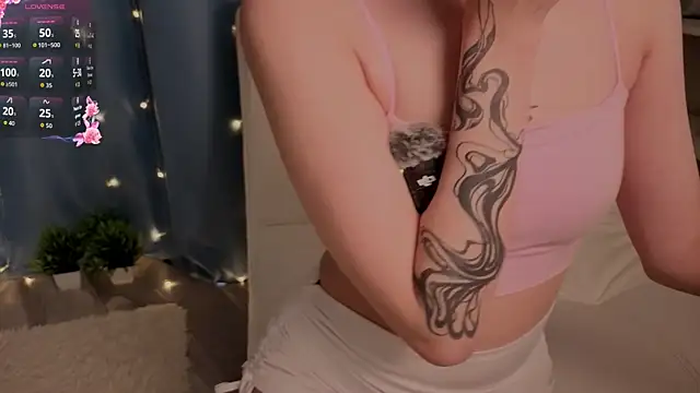 Winaria online show from 10/25/25, 04:22