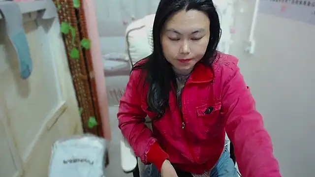 KateCondon online show from 03/18/26, 11:24