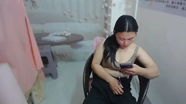 KateCondon online show from 04/06/26, 04:19