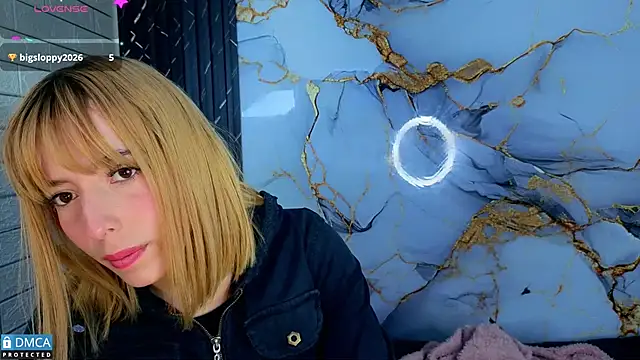 nena cupcake  online show from 03/07/26, 11:05