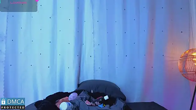 nena cupcake  online show from 03/21/26, 11:03