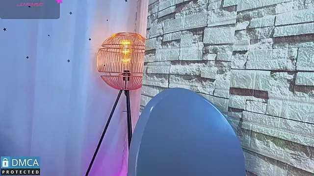 nena cupcake  online show from 03/23/26, 11:10