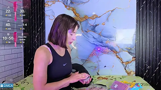 Snapshot of nena_cupcake_ chatting on 10/21/25, 11:09 nena cupcake online show from 10/21/25, 11:09