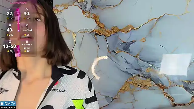 Snapshot of nena_cupcake_ chatting on 10/28/25, 11:31 nena cupcake online show from 10/28/25, 11:31