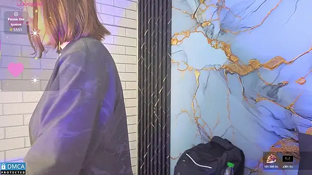 Snapshot of nena_cupcake_ chatting on 12/18/25, 11:25 nena cupcake online show from 12/18/25, 11:25